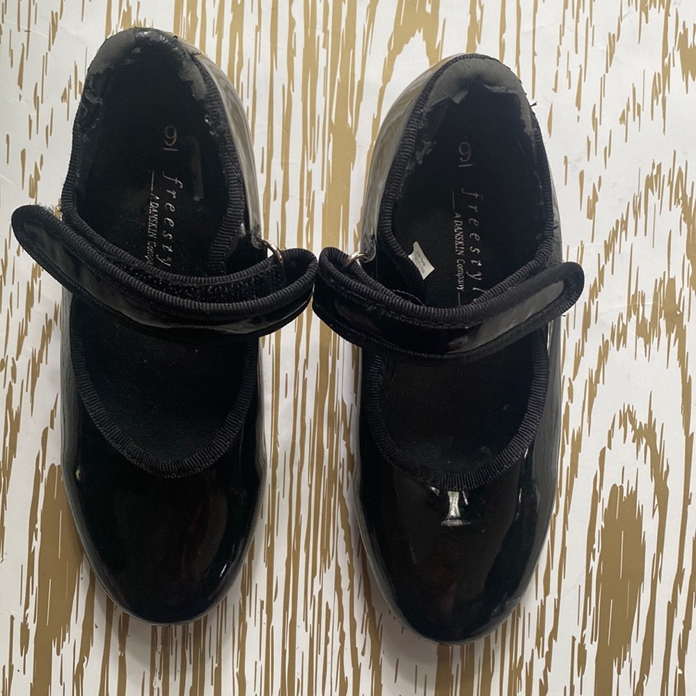 Freestyle Tap Shoes Size 9